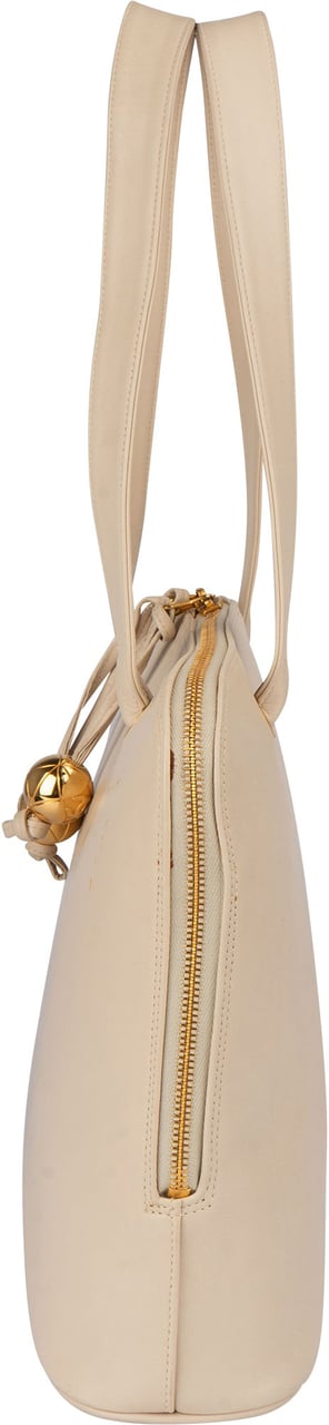 Chanel White Leather CC Shoulder Bag Wit