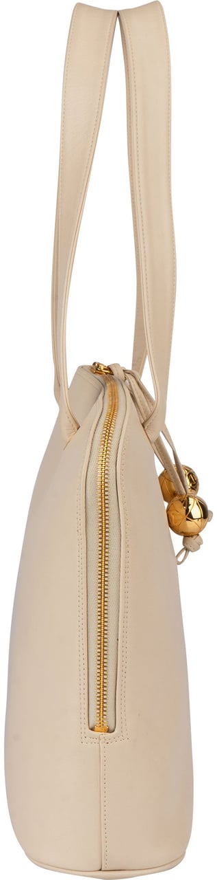 Chanel White Leather CC Shoulder Bag Wit