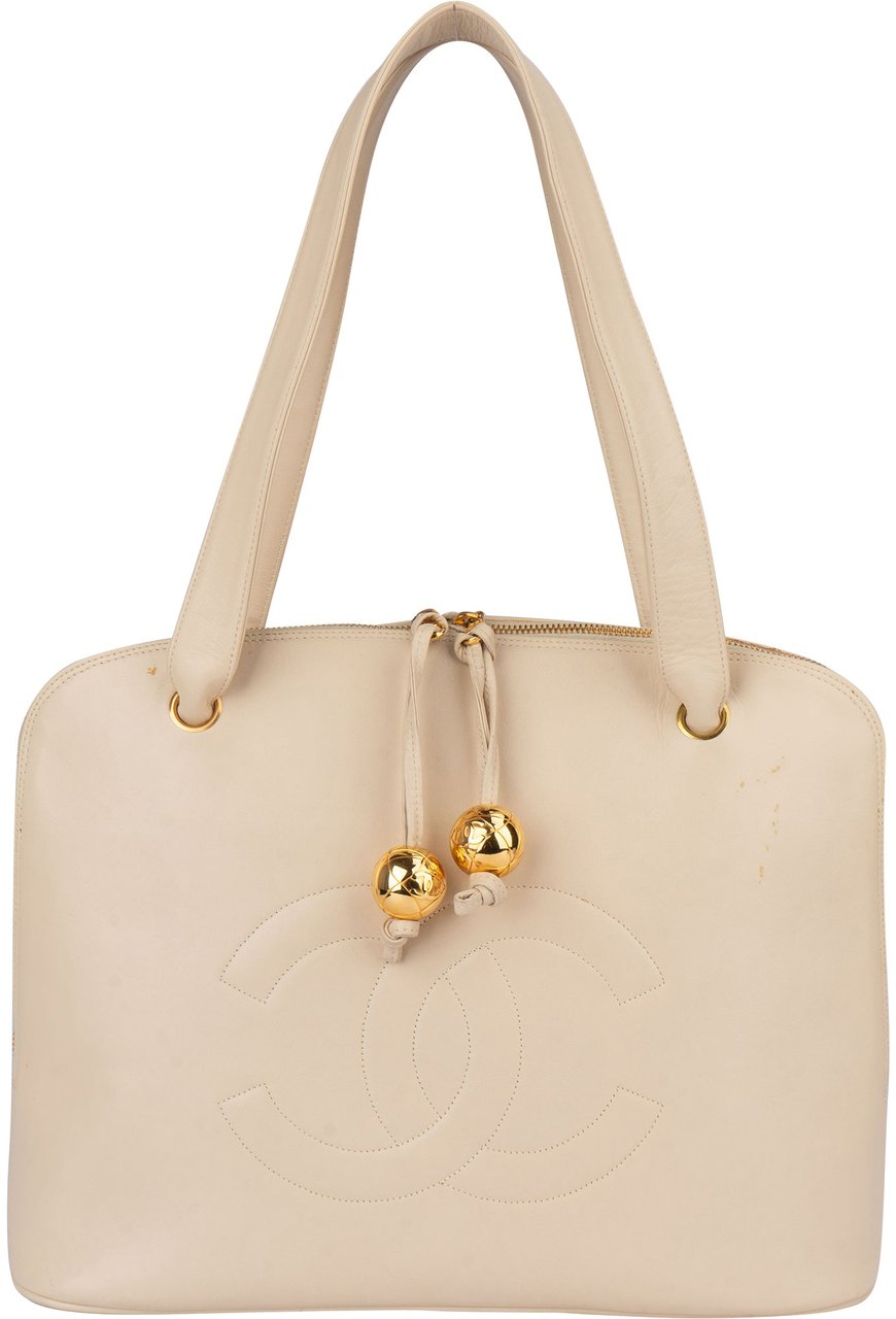 Chanel Chanel White Leather CC Shoulder Bag Wit