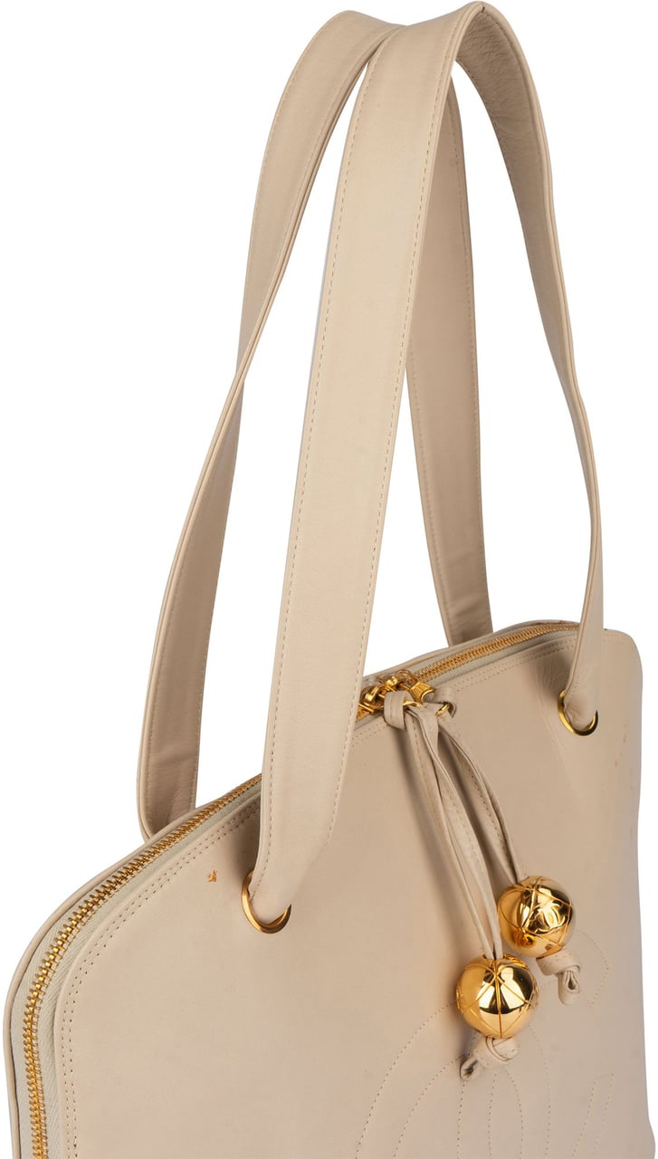 Chanel White Leather CC Shoulder Bag Wit