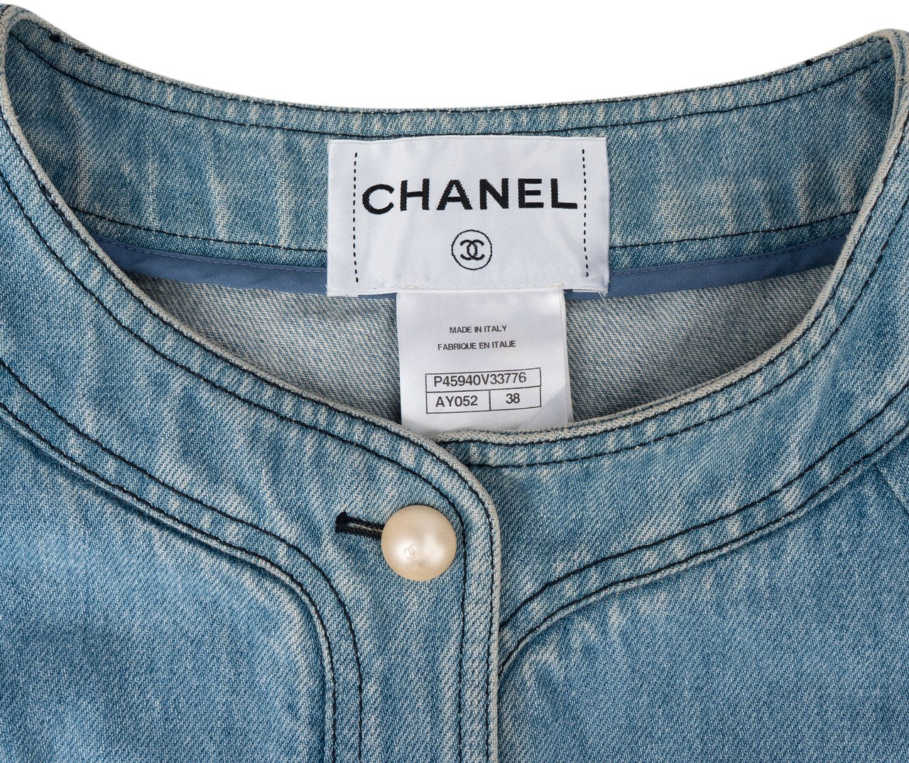 Chanel Chanel Bleu Denim Cropped Jacket Top (D 36 / FR 38) Blauw
