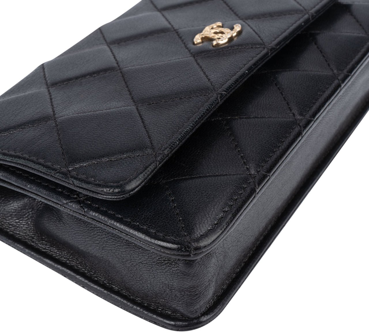 Chanel Chanel Quilted Lambskin Wallet On Chain Crossbody Bag Zwart