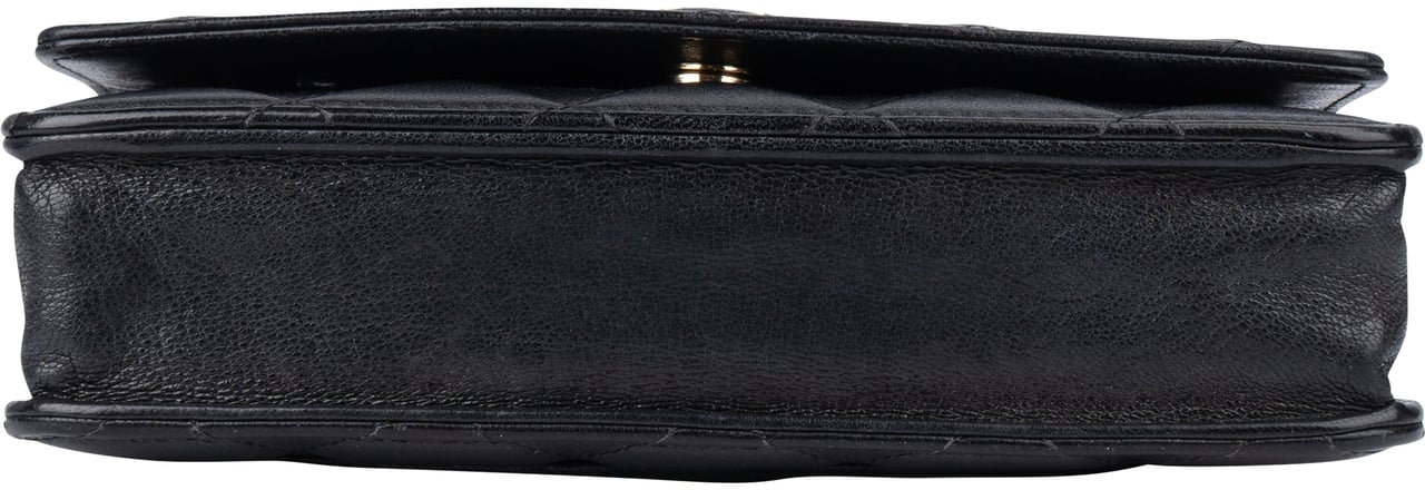 Chanel Chanel Quilted Lambskin Wallet On Chain Crossbody Bag Zwart