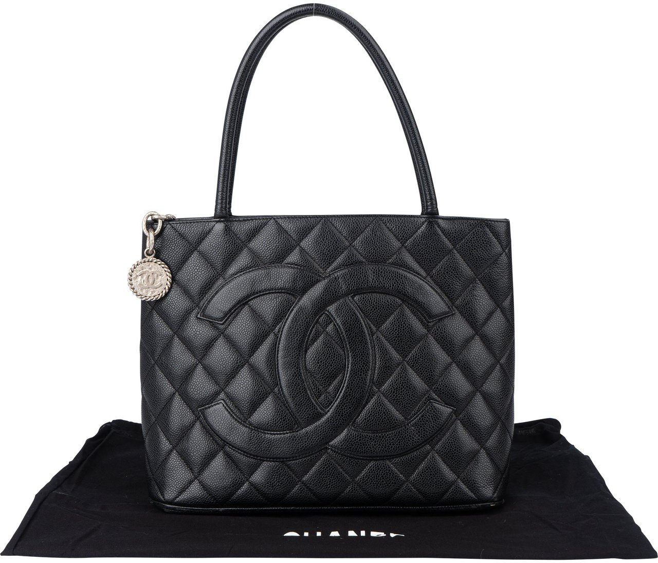 Chanel Chanel Quilted Caviar Leather CC Medaillon Handbag Zwart