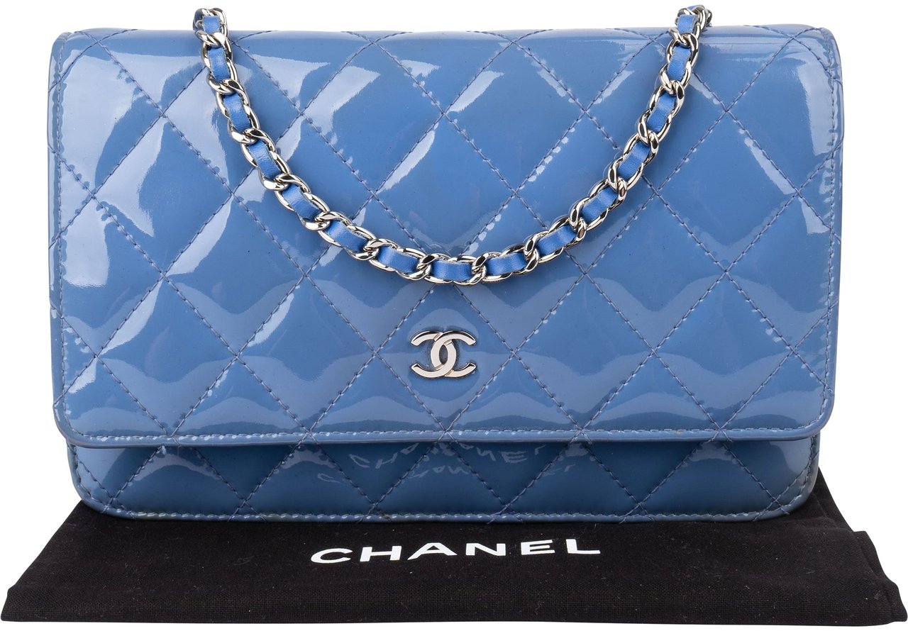 Chanel Chanel Quilted Patent Leather Wallet On Chain Crossbody Bag Blauw