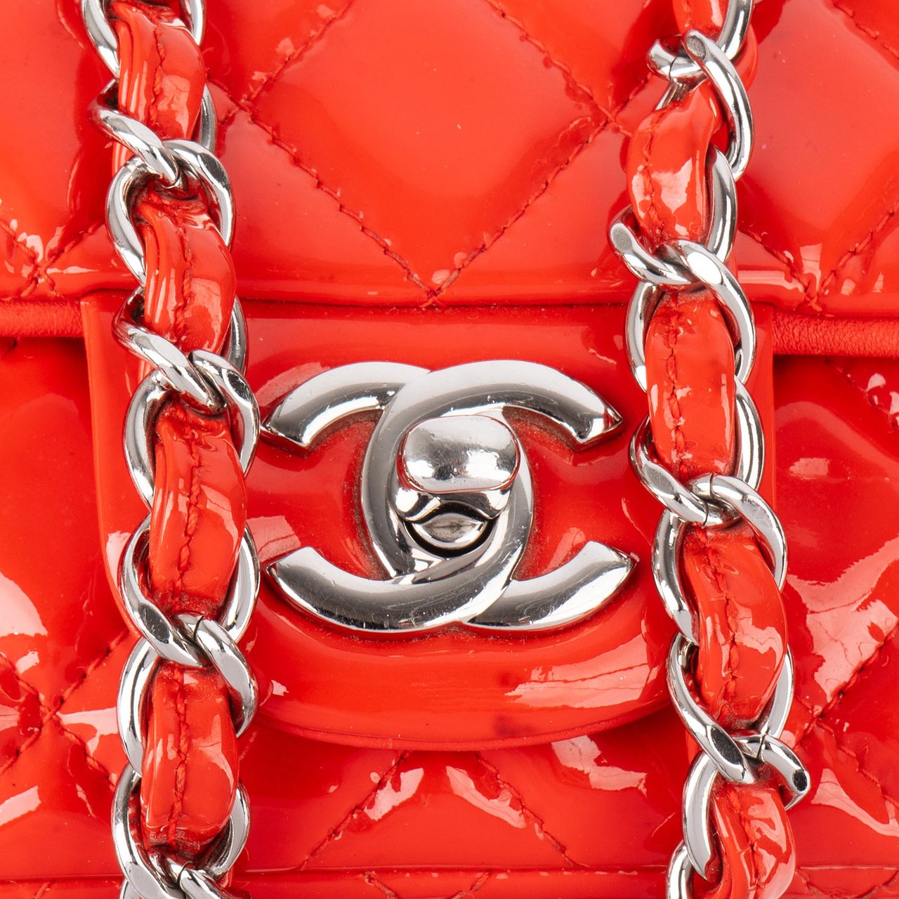 Chanel Chanel Rouge Patent Leather Single Flap Crossbody Bag Rood