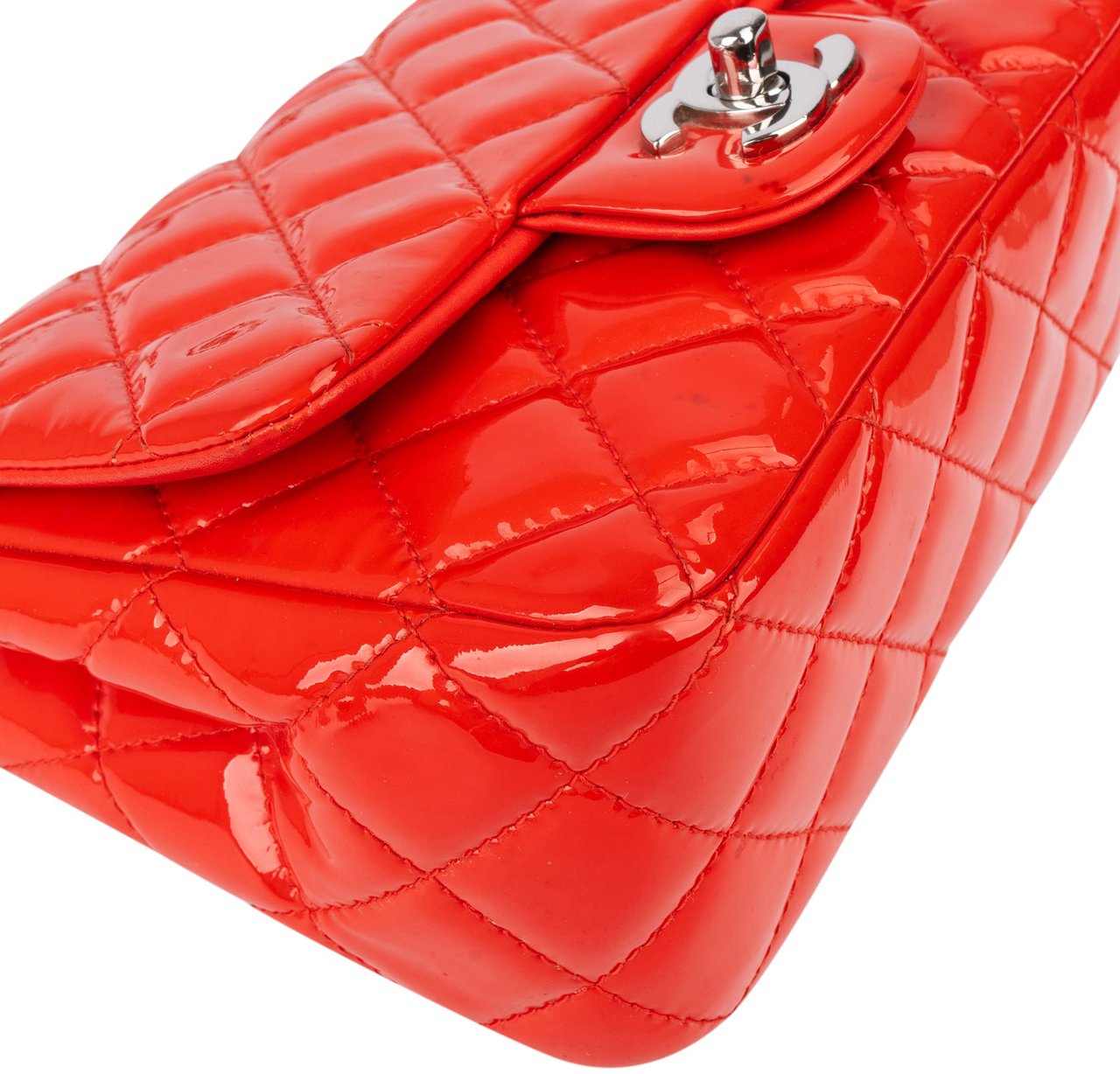 Chanel Chanel Rouge Patent Leather Single Flap Crossbody Bag Rood