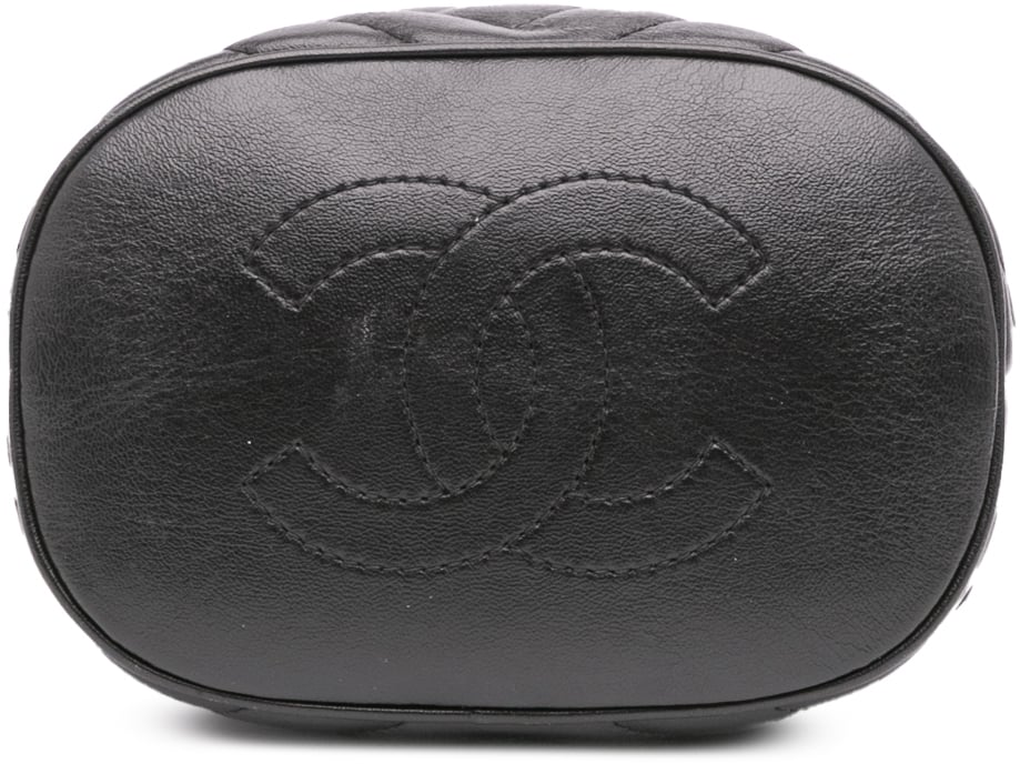 Chanel Quilted Chevron Lambskin Handle with Chic Bucket Bag Zwart