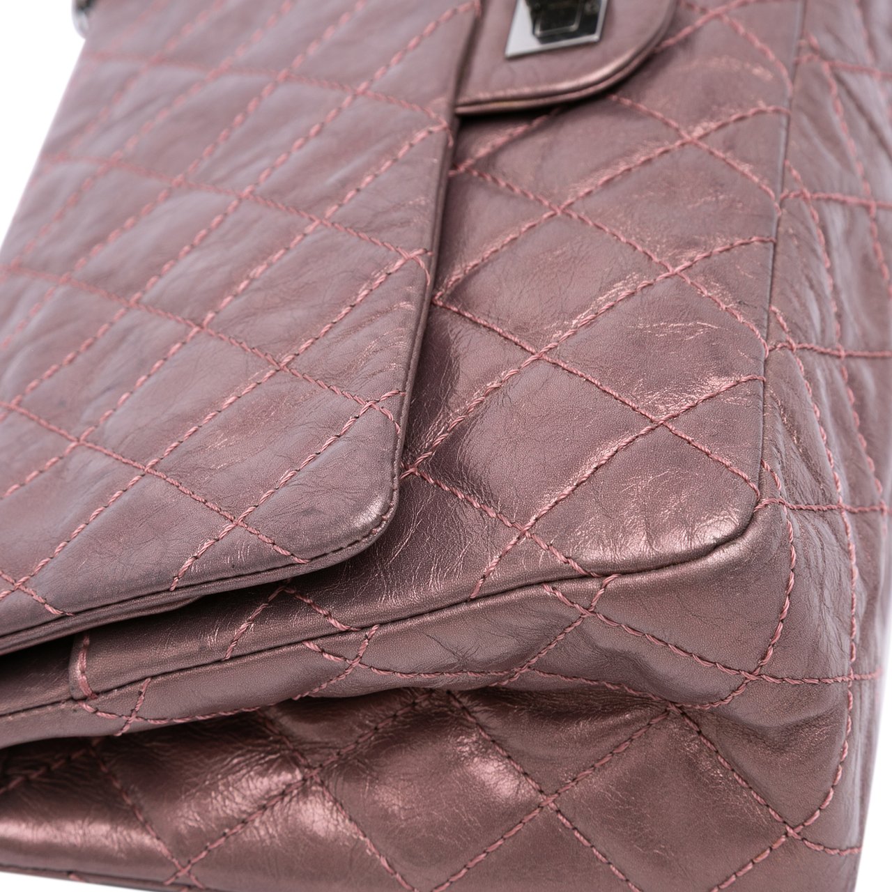 Chanel Reissue 2.55 Aged Metallic Calfskin Double Flap 226 Roze