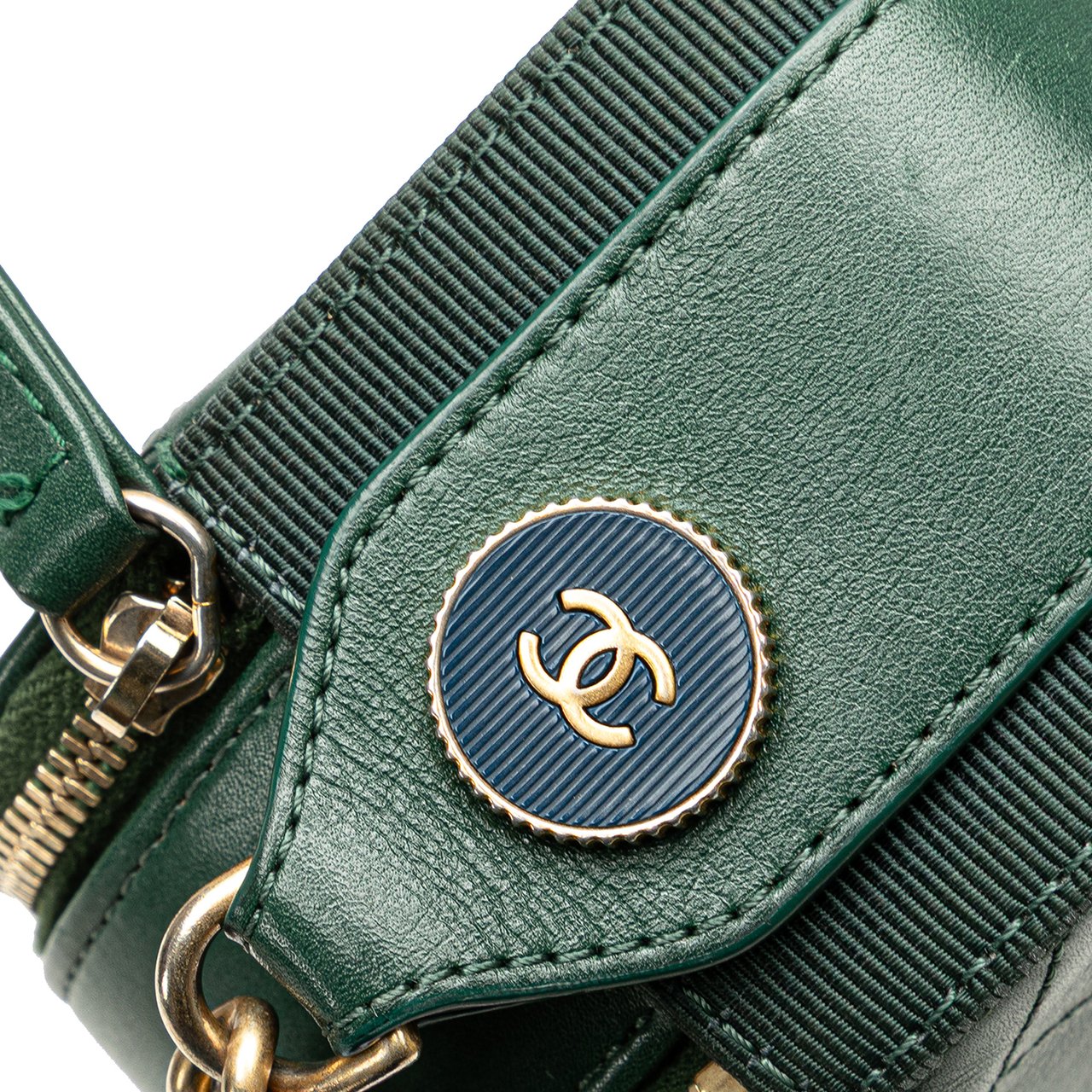 Chanel Stitched Calfskin and Grosgrain Button Up Double Zip Camera Bag Groen
