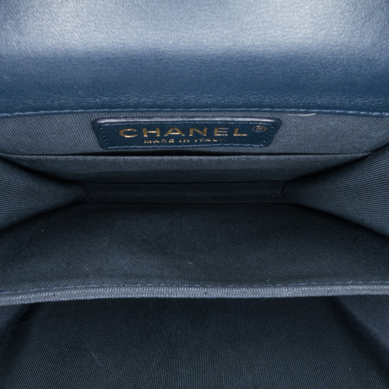 Chanel Metallic Lambskin Striped North South Boy Flap Goud
