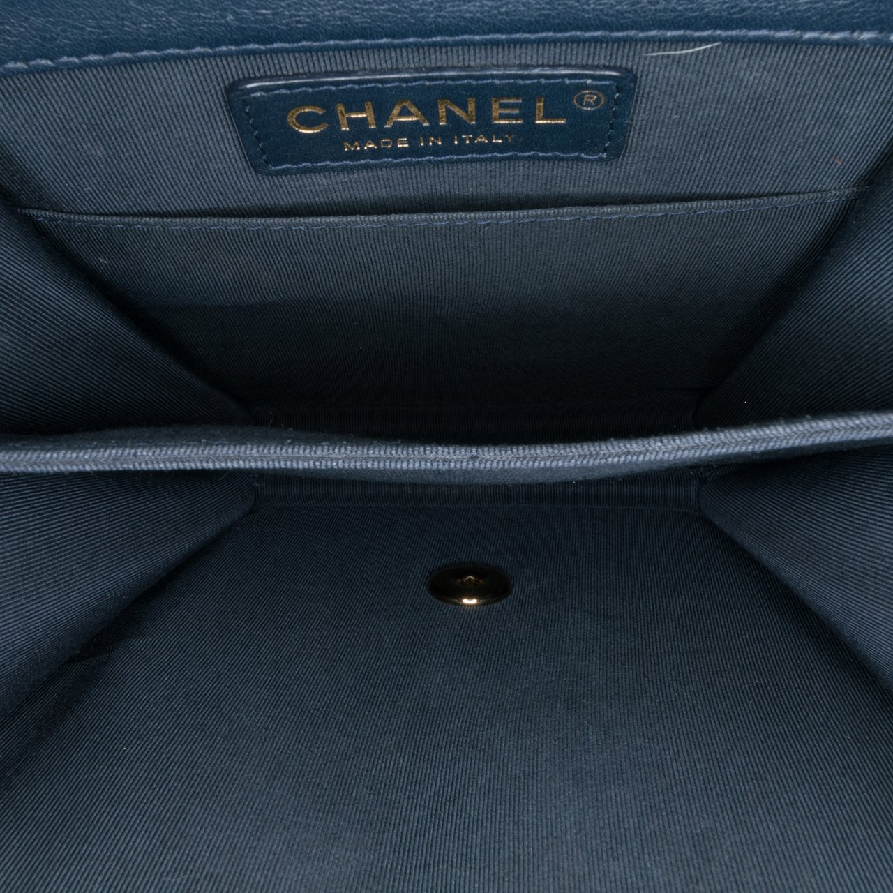 Chanel Metallic Lambskin Striped North South Boy Flap Goud
