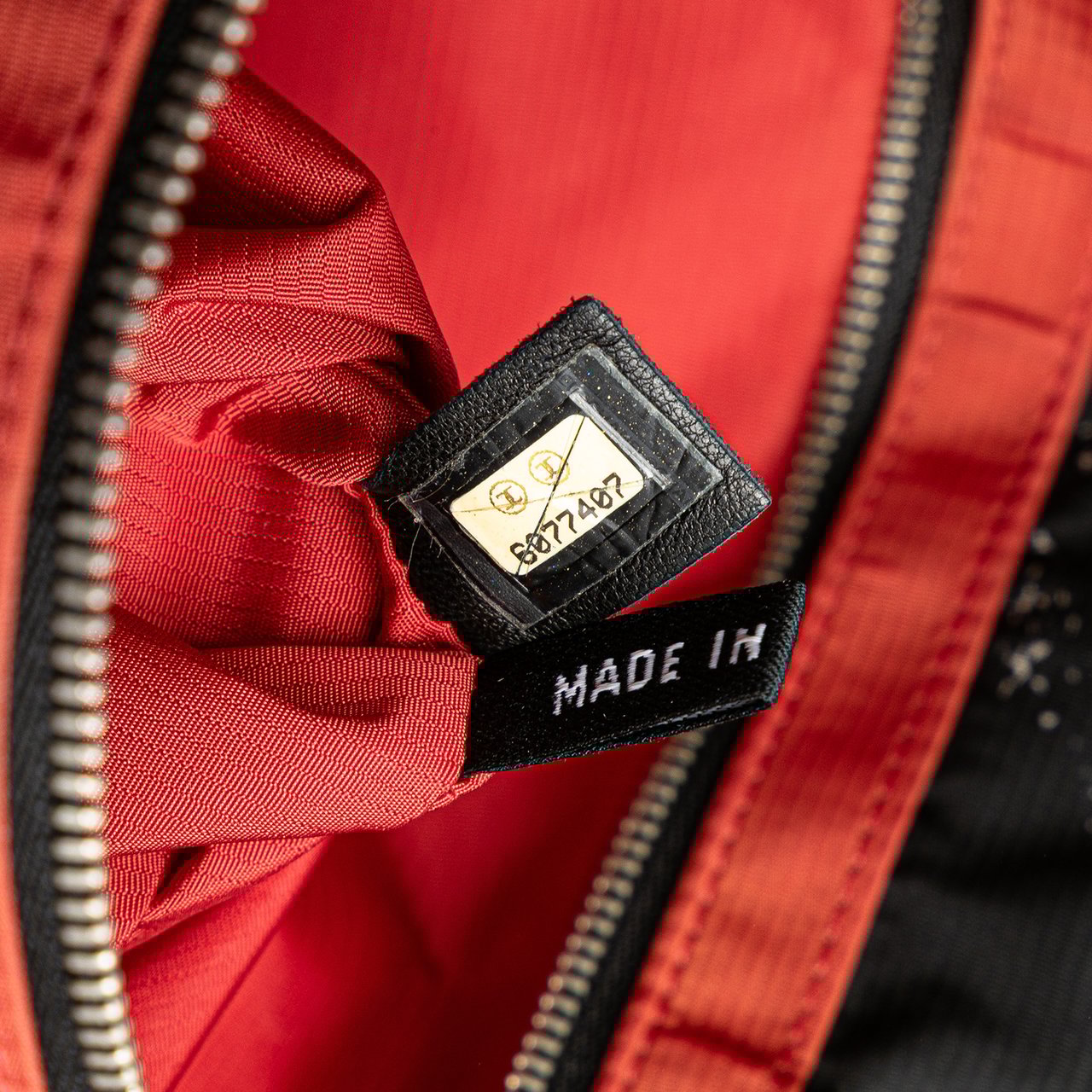 Chanel Old Travel Line Nylon Tote Zwart