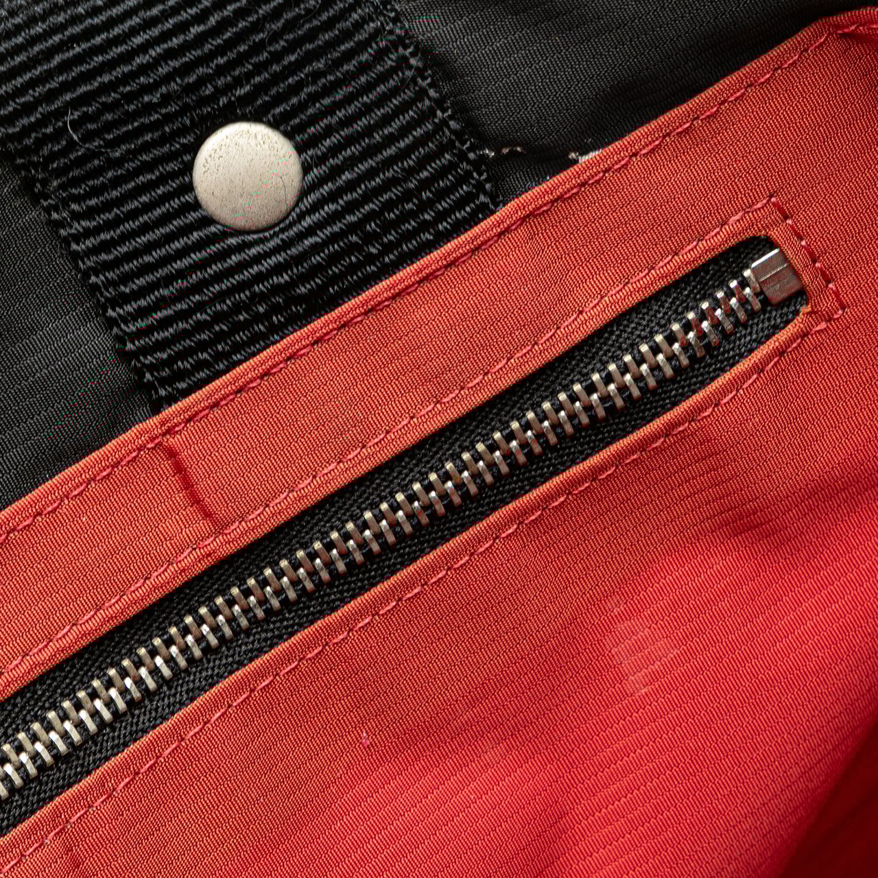 Chanel Old Travel Line Nylon Tote Zwart