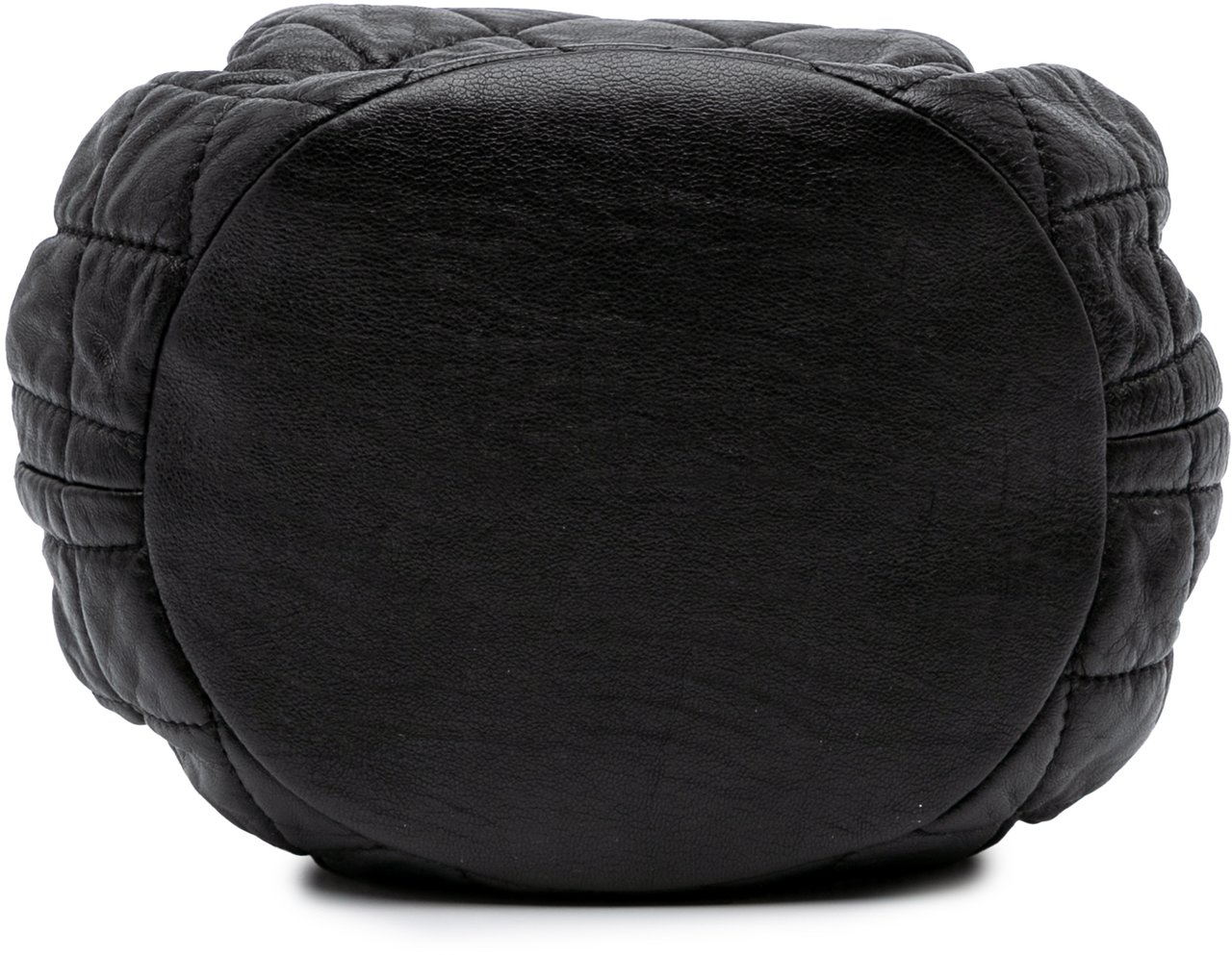 Chanel CC Quilted Lambskin Chain Drawstring Bucket Bag Zwart