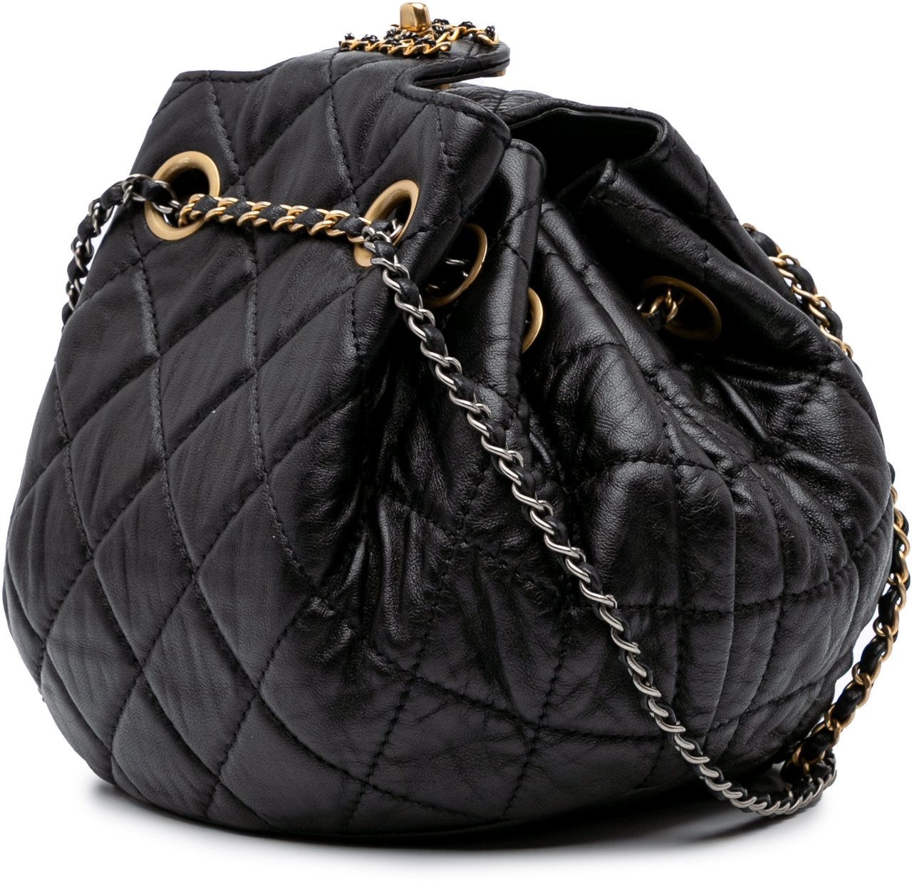 Chanel CC Quilted Lambskin Chain Drawstring Bucket Bag Zwart