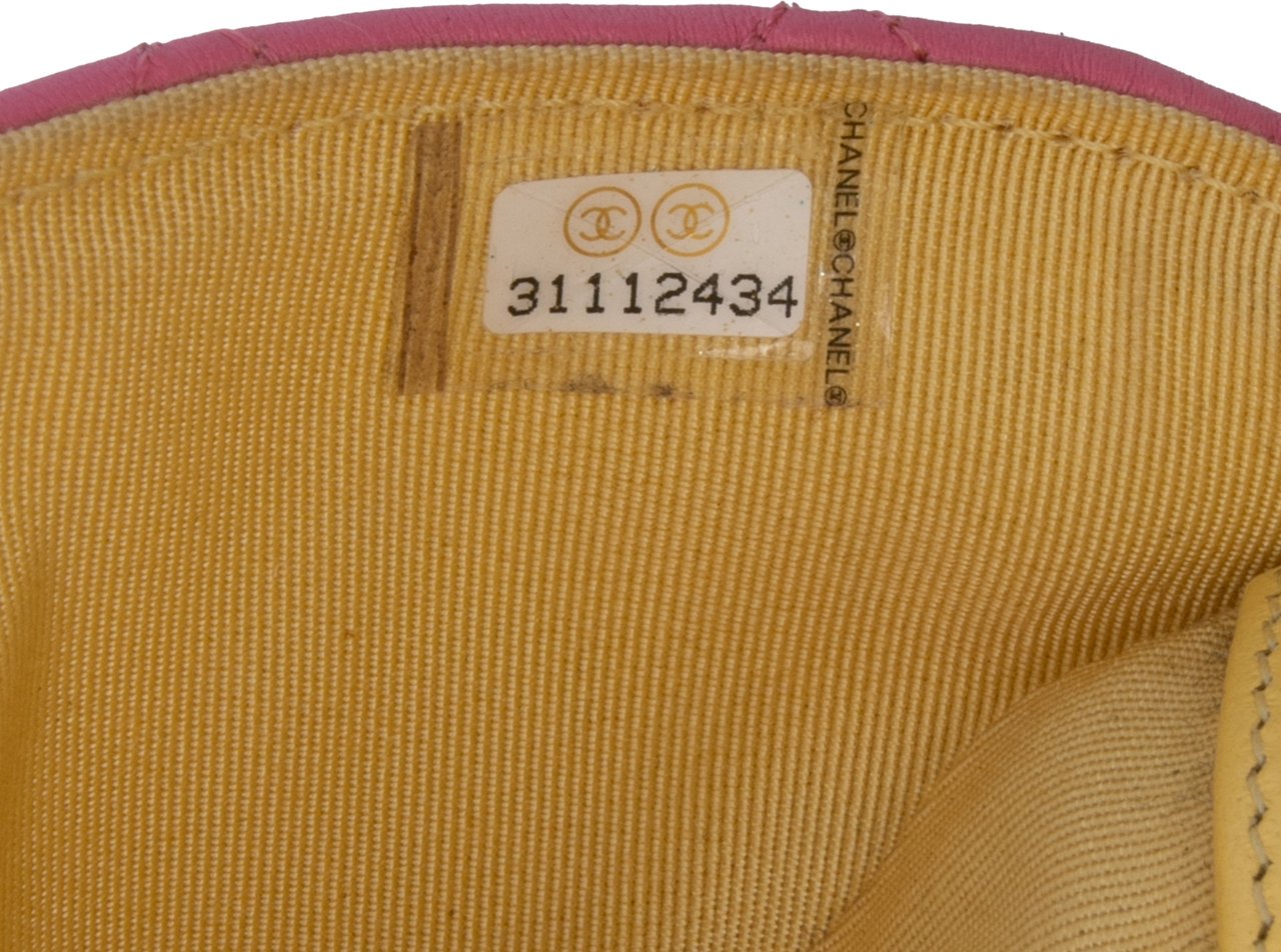 Chanel CC Quilted Lambskin Sunglasses Case with Chain Roze