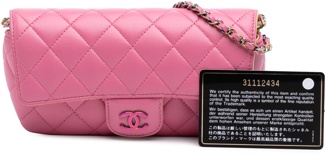 Chanel CC Quilted Lambskin Sunglasses Case with Chain Roze