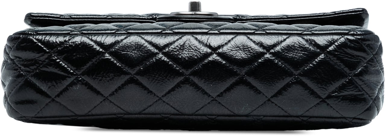 Chanel Medium Classic Crinkled Patent Double Flap Blauw