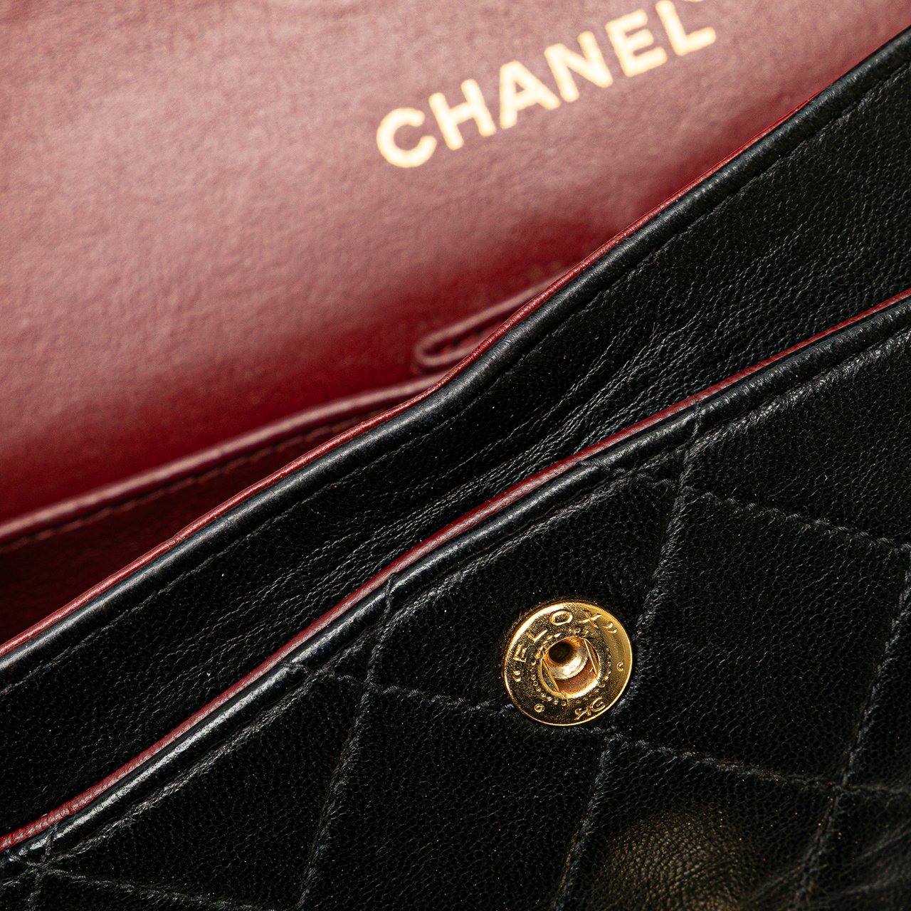 Chanel Small Classic Lambskin Double Flap Zwart