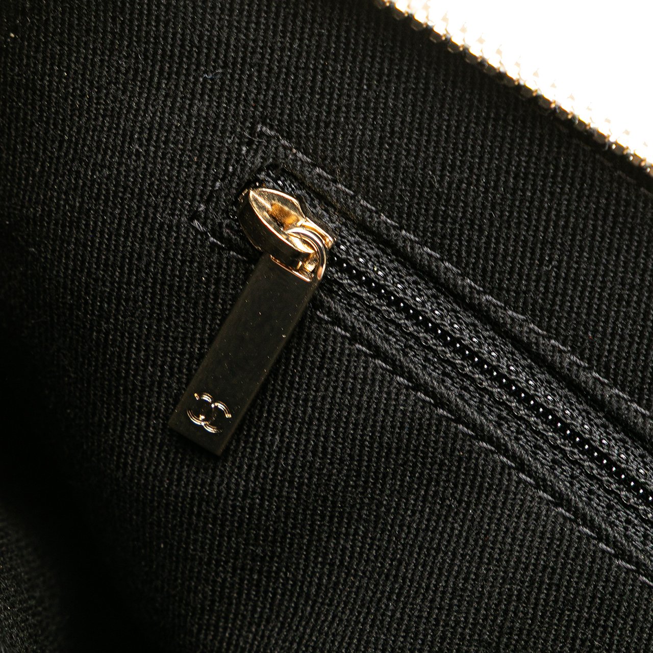 Chanel Quilted Patent Chain Double Zip Crossbody Geel