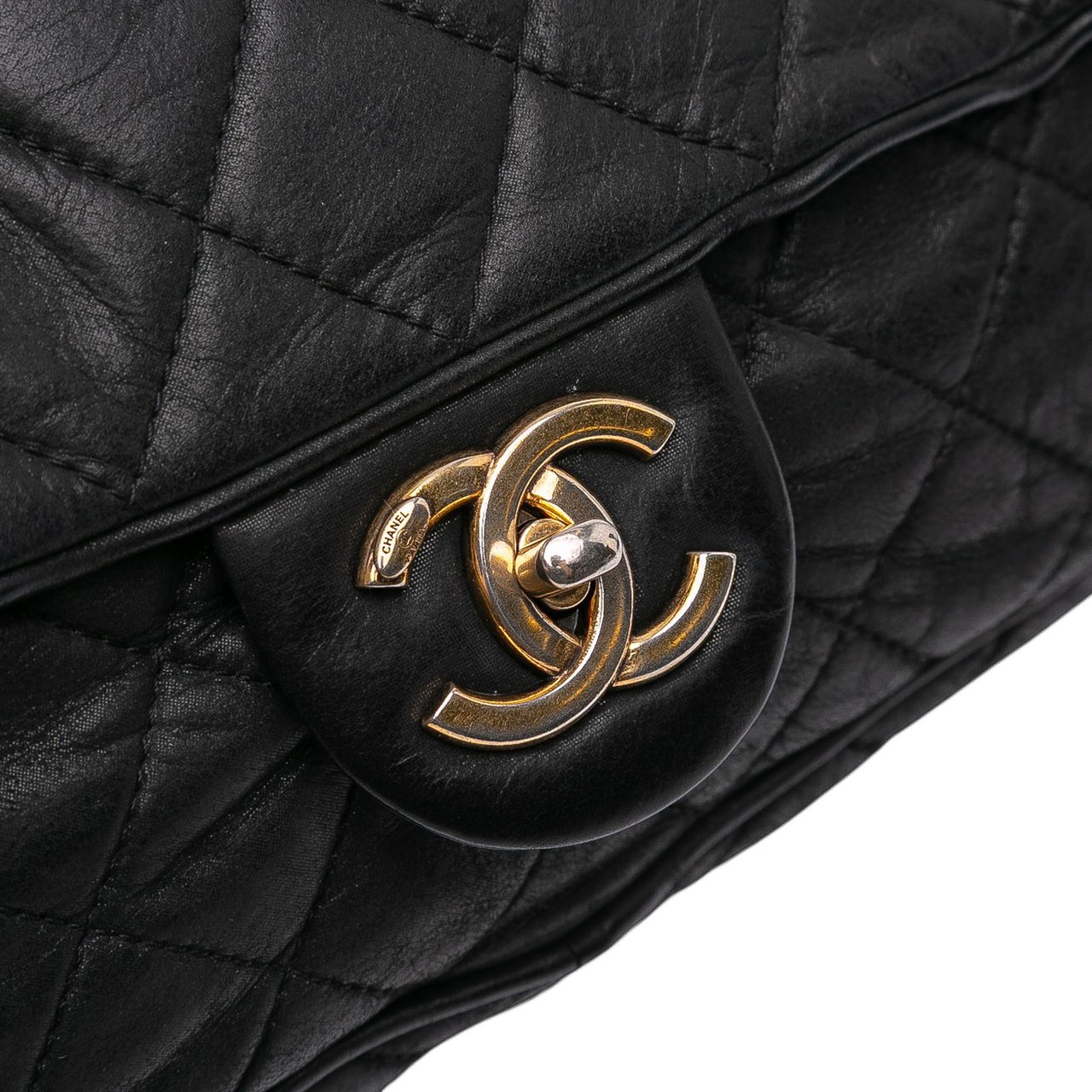 Chanel Large Quilted Iridescent Calfskin Shiva Flap Zwart