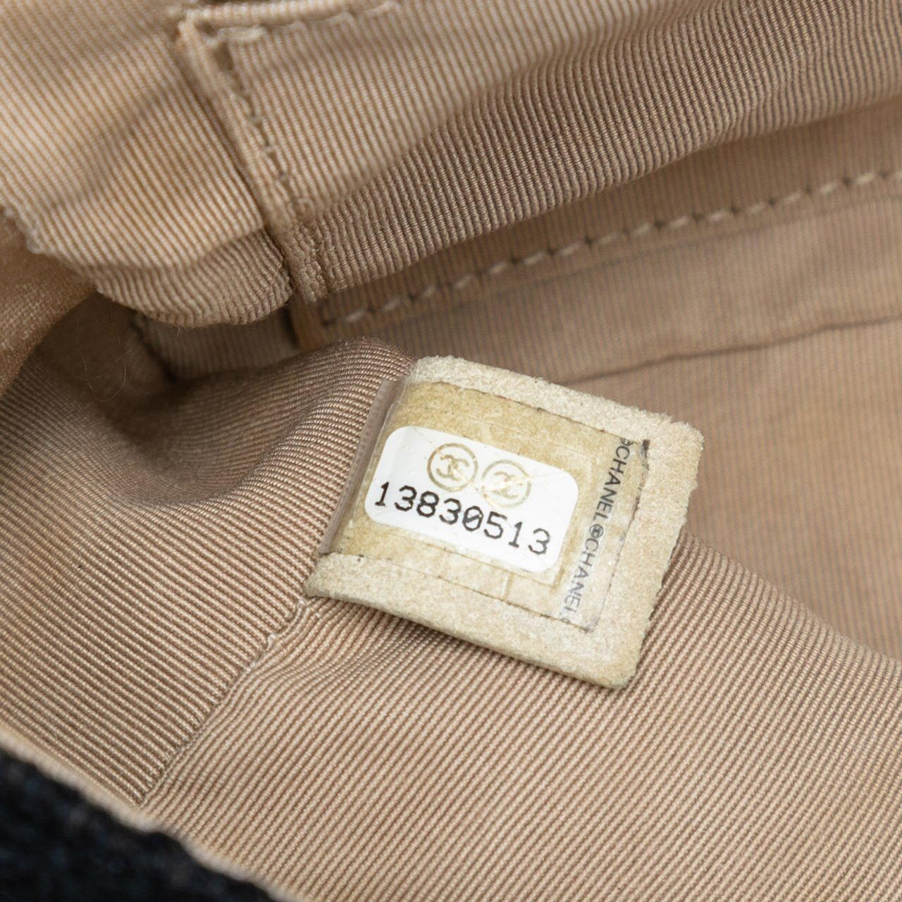 Chanel Medium Classic Tweed Single Flap Zwart