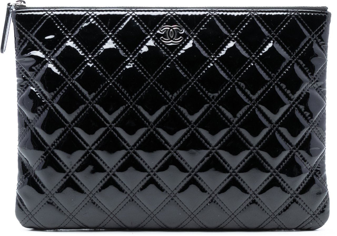 Chanel Medium Quilted Patent Double Stitch O Case Clutch Zwart