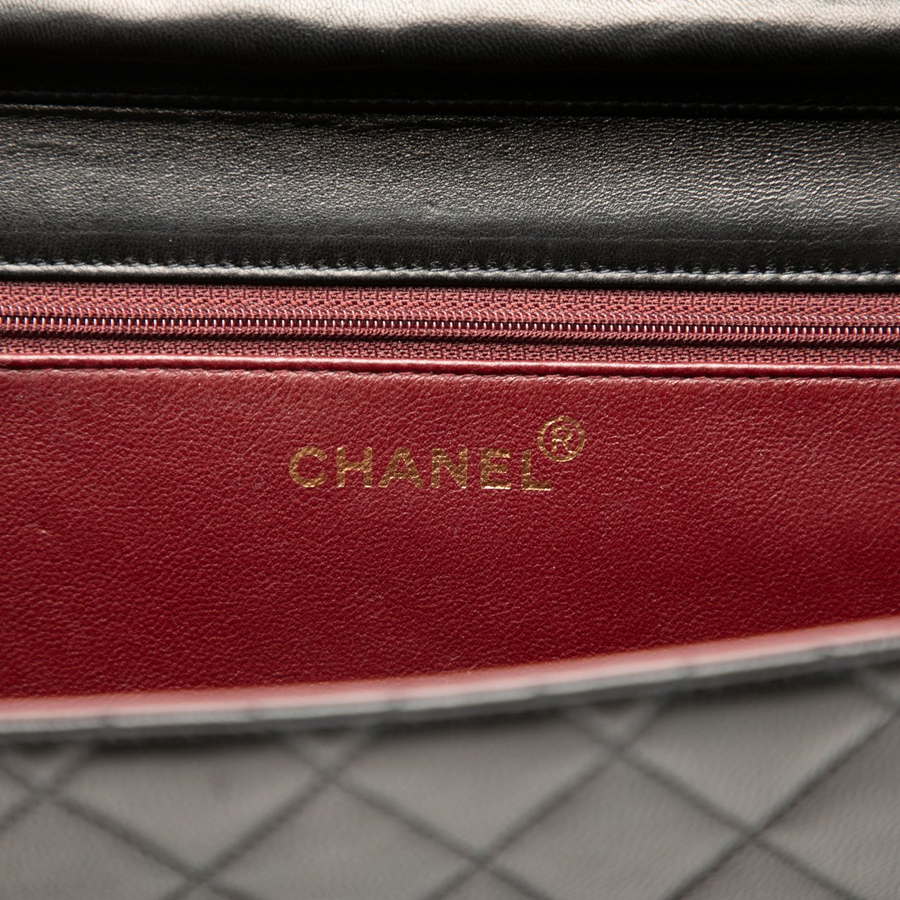 Chanel Medium CC Quilted Lambskin Single Flap Zwart