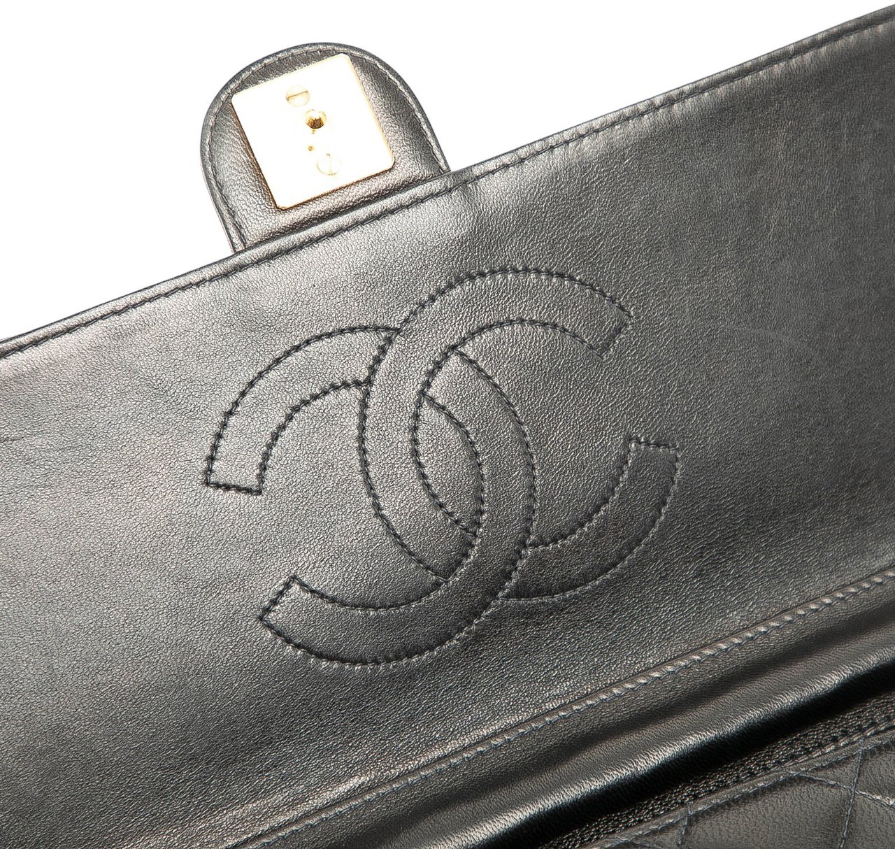 Chanel Medium CC Quilted Lambskin Single Flap Zwart