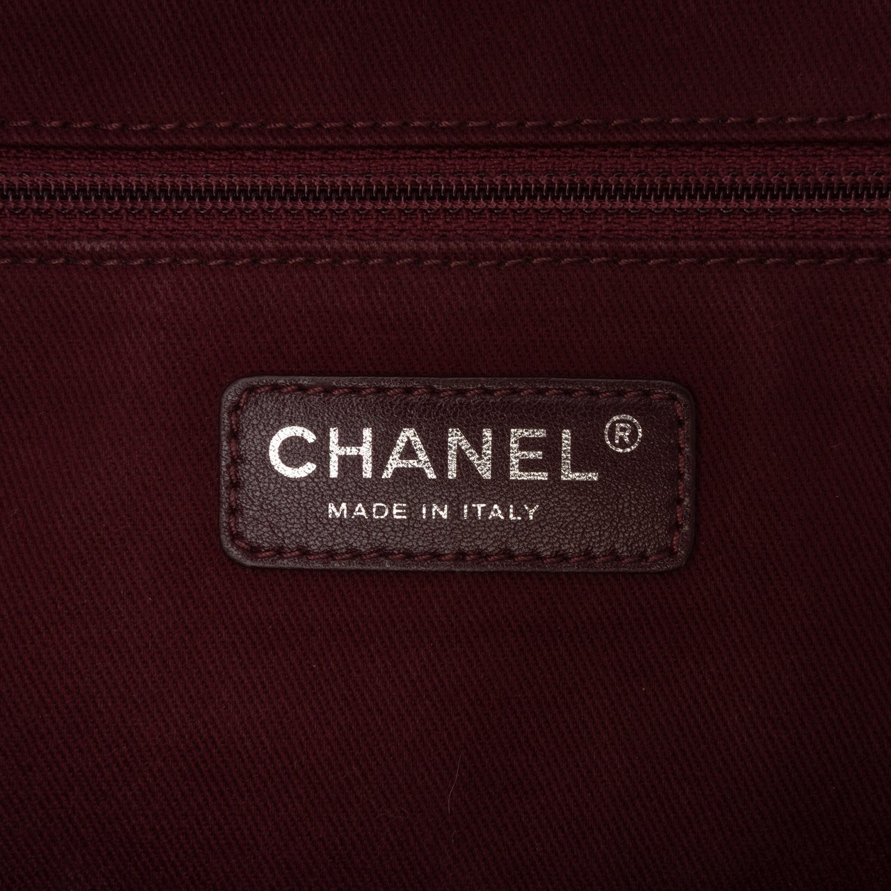 Chanel Jumbo Quilted Aged Calfskin New Portobello Flap Rood