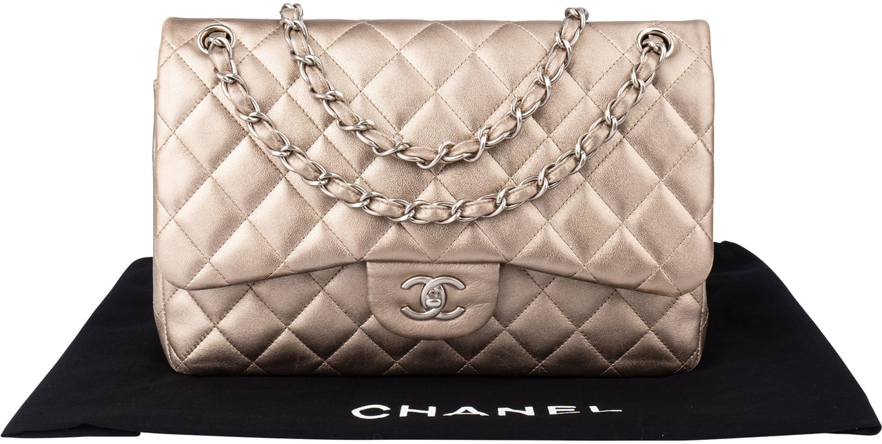 Chanel Chanel Quilted Lambskin Jumbo Double Flap Crossbody Bag Oranje