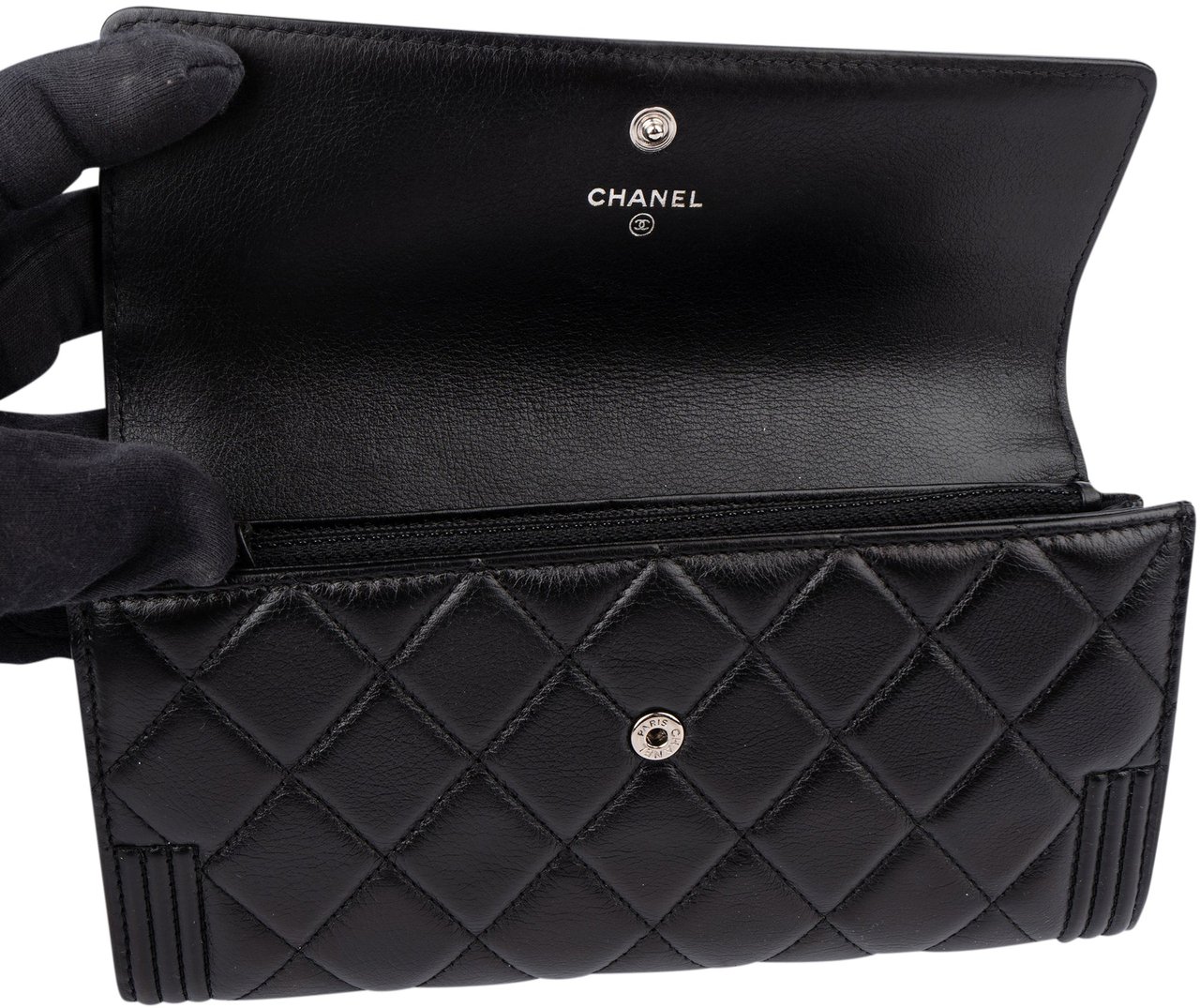 Chanel Chanel Quilted Lambskin Boy CC Wallet Divers