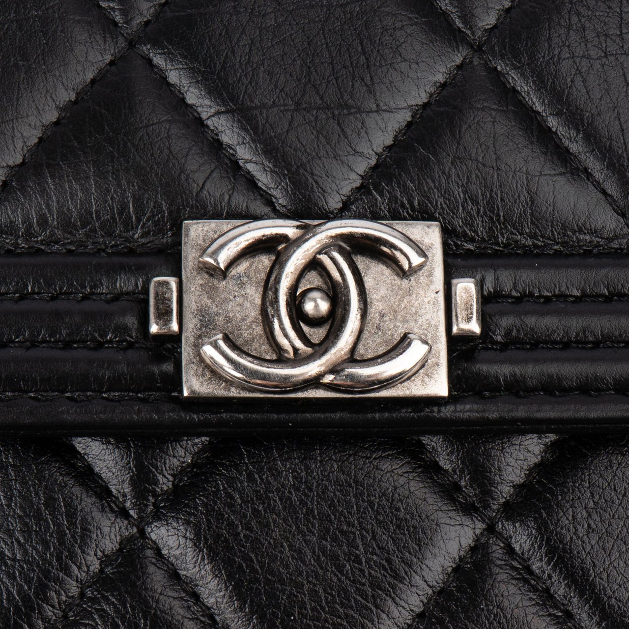 Chanel Chanel Quilted Lambskin Boy CC Wallet Divers