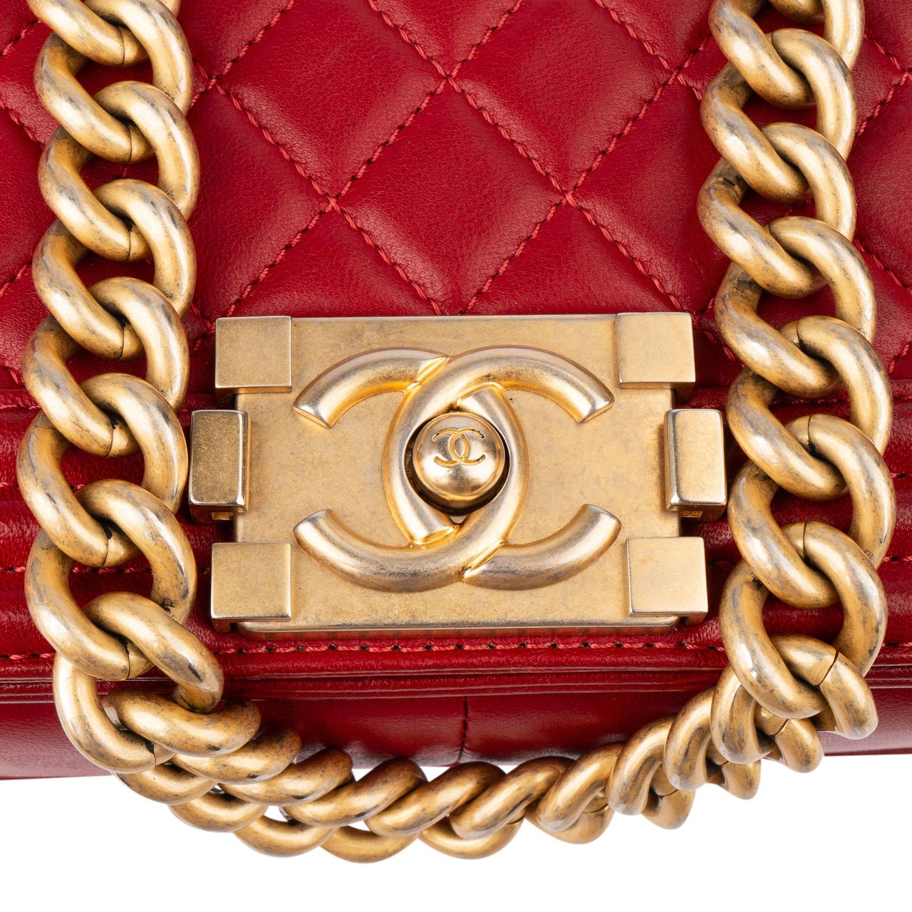 Chanel Chanel Quilted Lambskin Boy Single Flap Crossbody Bag Rood