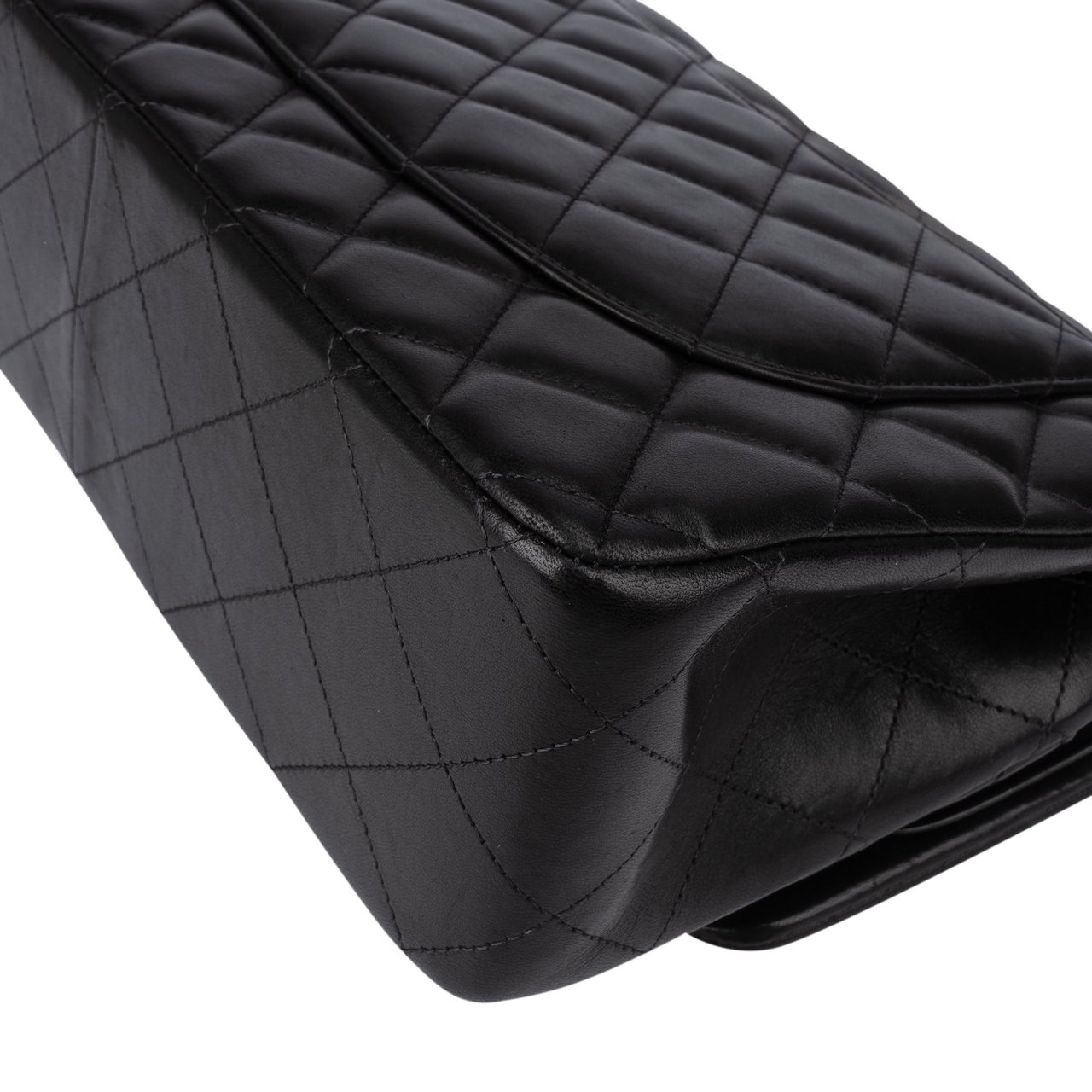 Chanel Chanel Quilted Lambskin Jumbo Double Flap Crossbody Bag Zwart