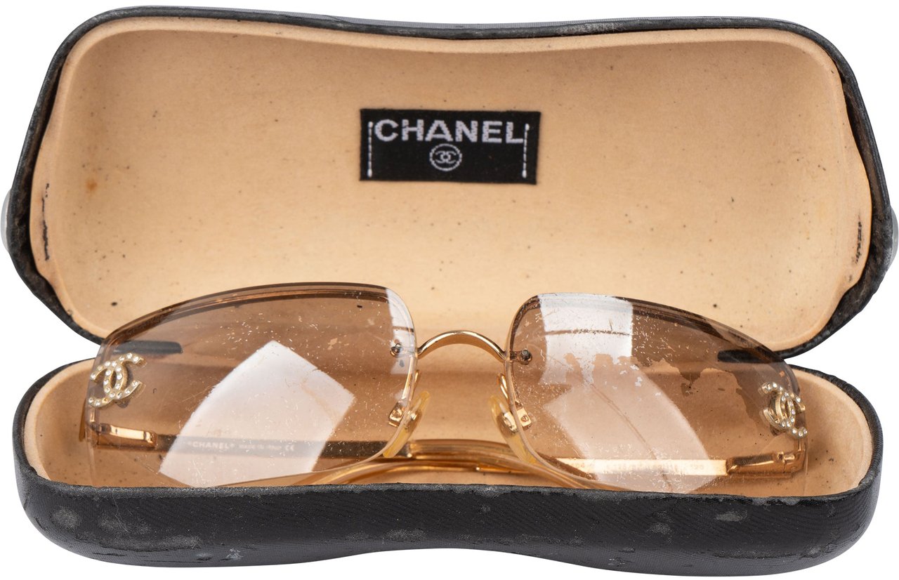 Chanel Chanel Crystal CC Sunglasses Oranje