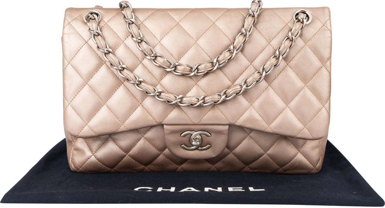 Chanel Chanel Quilted Lambskin Jumbo Double Flap Crossbody Bag Oranje