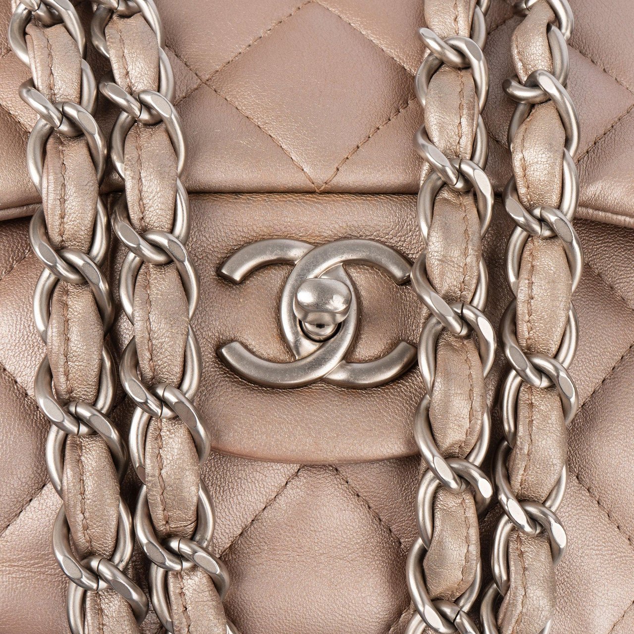 Chanel Chanel Quilted Lambskin Jumbo Double Flap Crossbody Bag Oranje