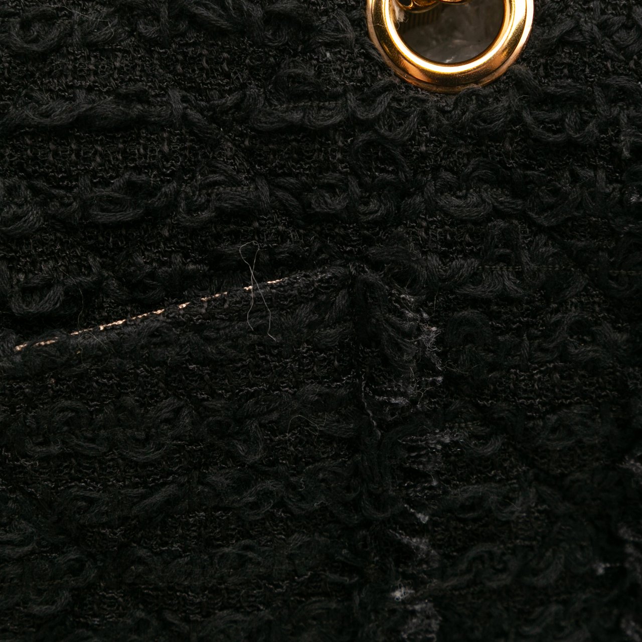 Chanel Medium Classic Tweed Single Flap Zwart