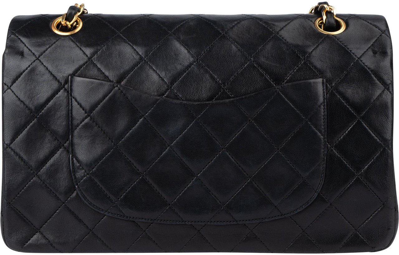 Chanel Chanel Quilted Lambskin 24K Gold Medium Double Flap Crossbody Bag Zwart