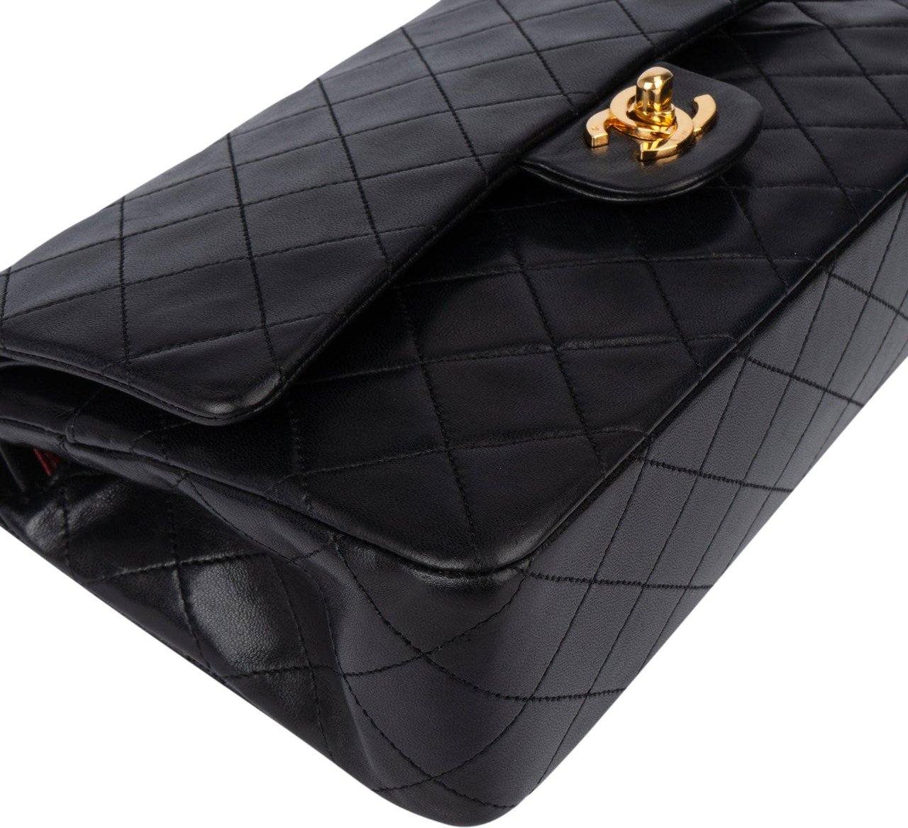 Chanel Chanel Quilted Lambskin 24K Gold Medium Double Flap Crossbody Bag Zwart