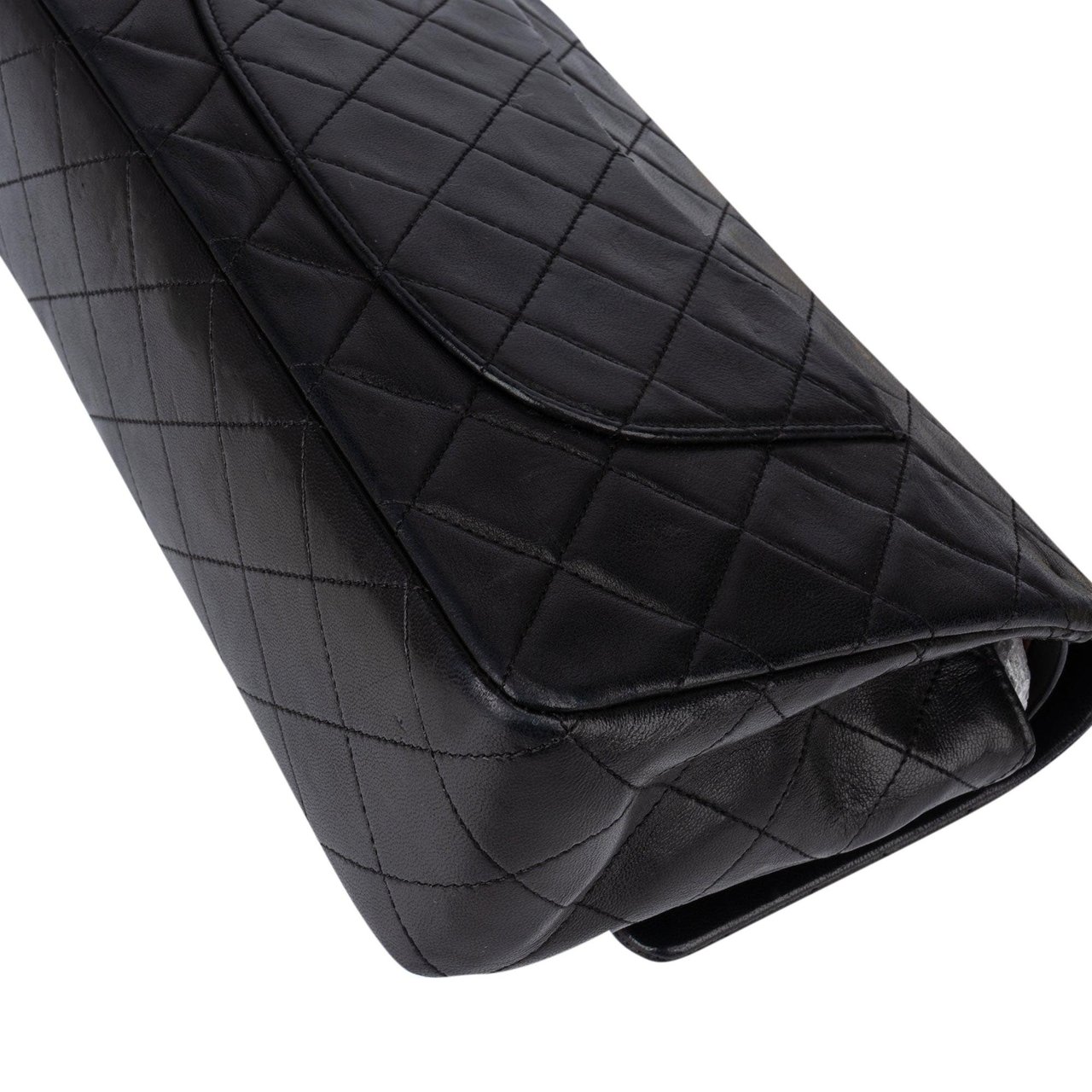 Chanel Chanel Quilted Lambskin 24K Gold Medium Double Flap Crossbody Bag Zwart