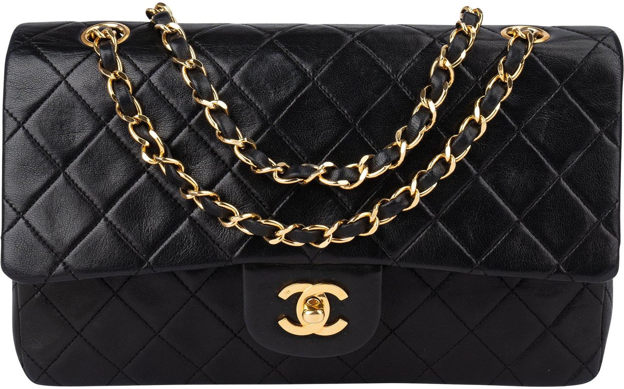 Chanel Chanel Quilted Lambskin 24K Gold Medium Double Flap Crossbody Bag Zwart