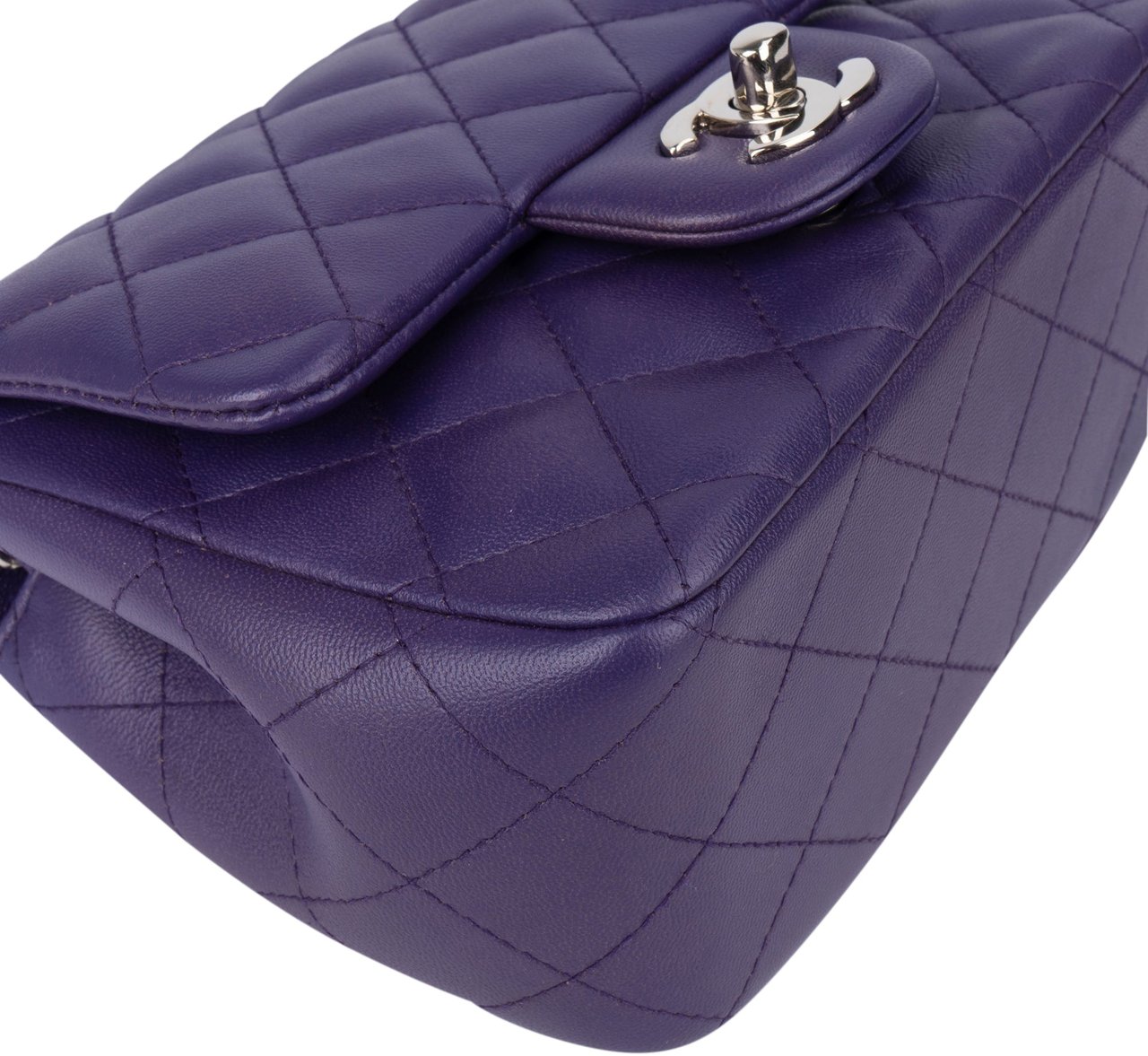 Chanel Quilted Lambskin Single Flap Crossbody Bag Paars