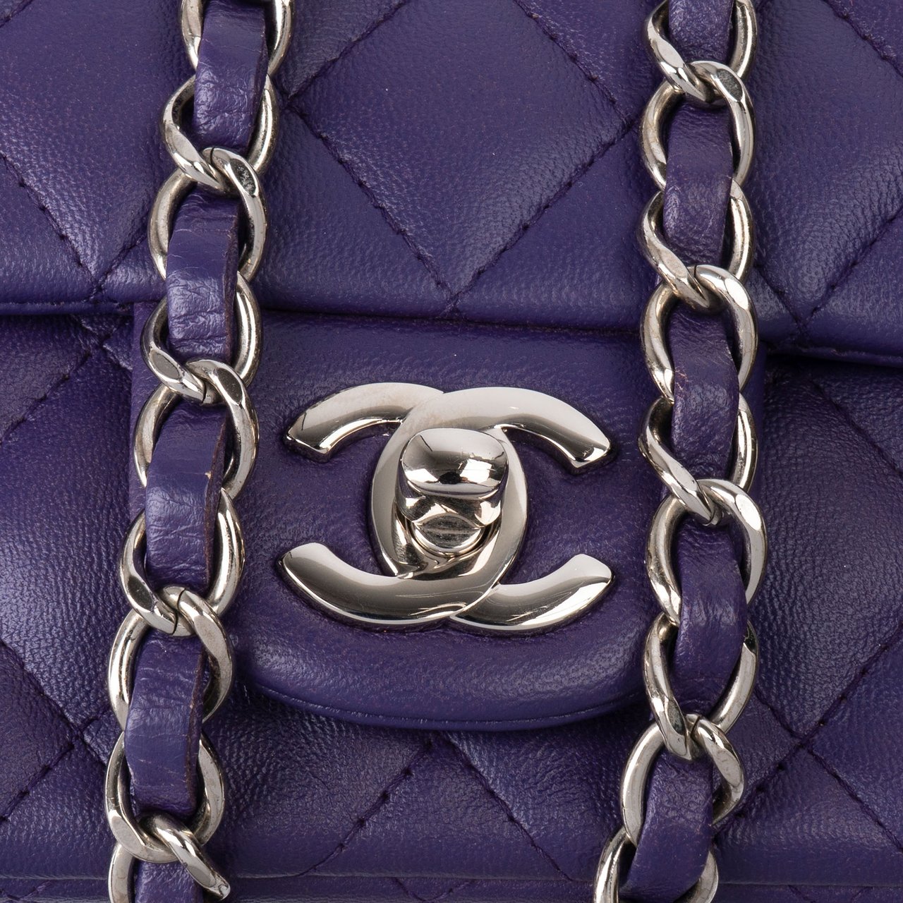 Chanel Quilted Lambskin Single Flap Crossbody Bag Paars