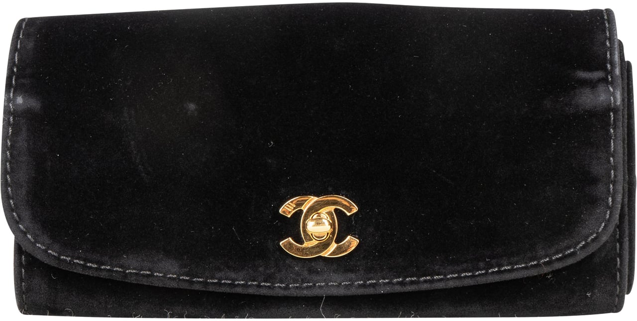 Chanel Chanel Noir Velvet 24K Gold Jewelry Pouch Zwart