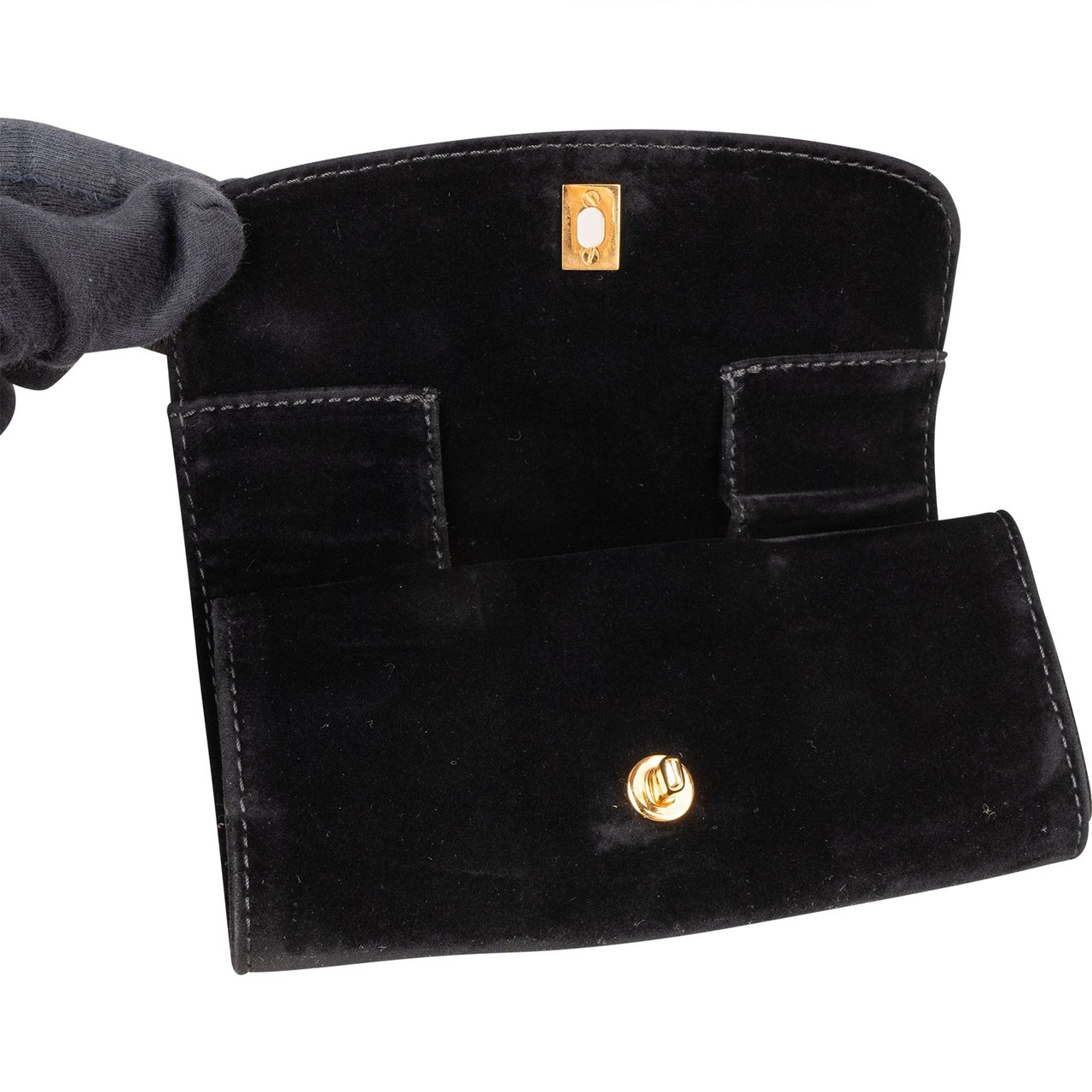 Chanel Chanel Noir Velvet 24K Gold Jewelry Pouch Zwart