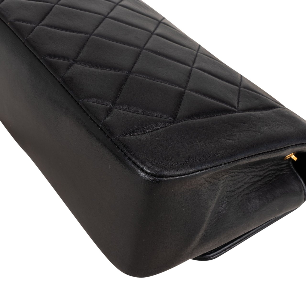 Chanel Chanel Quilted Lambskin 24K Gold Diana Small Single Flap Crossbody Bag Zwart