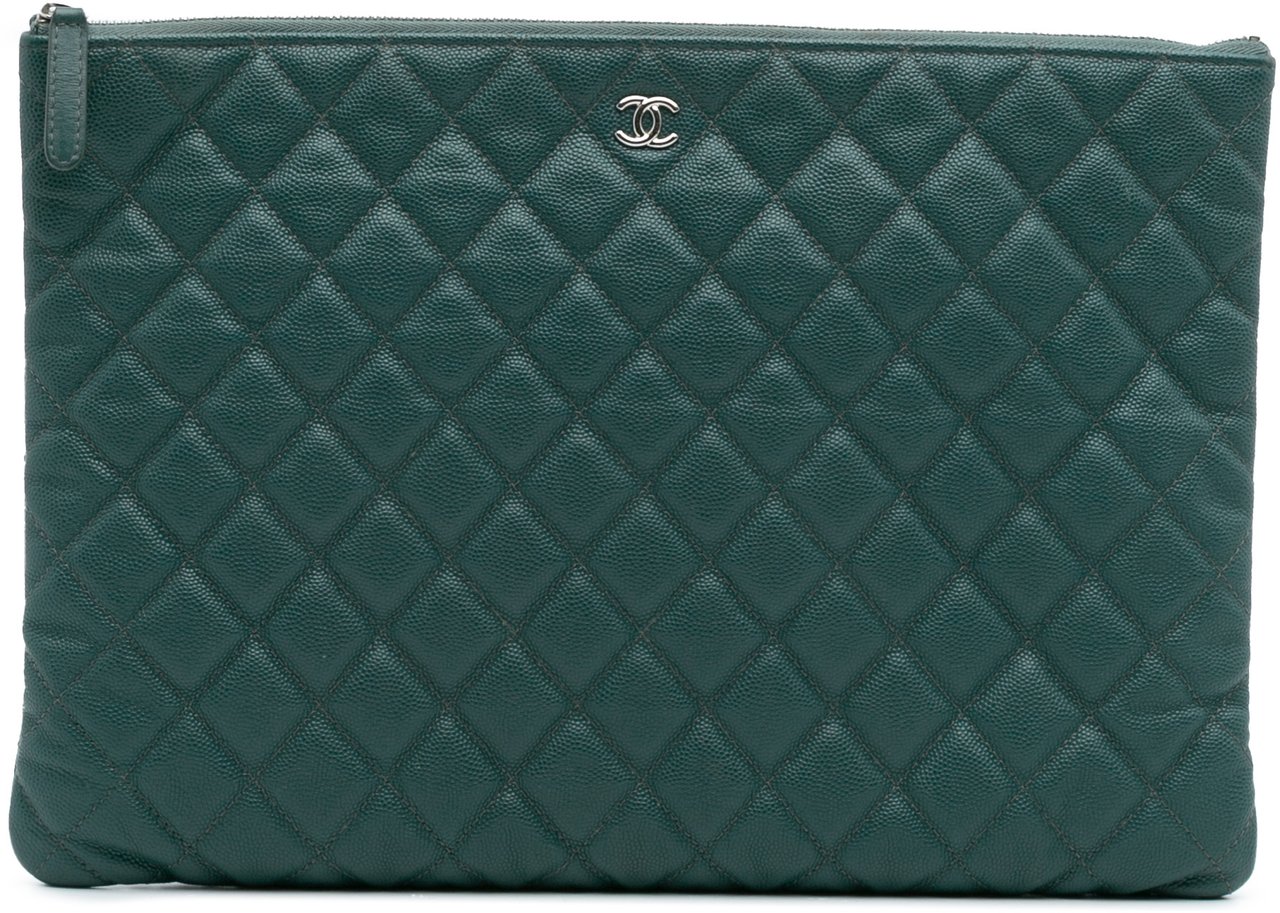Chanel Large Quilted Caviar O Case Clutch Groen